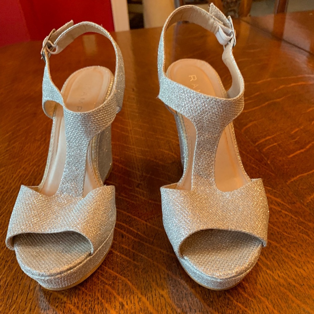 Rampage silver wedge